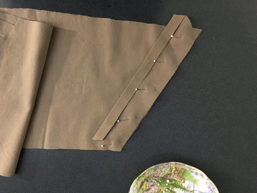Lichen Duster Sew-Along Day 4: Pockets and Front 5
