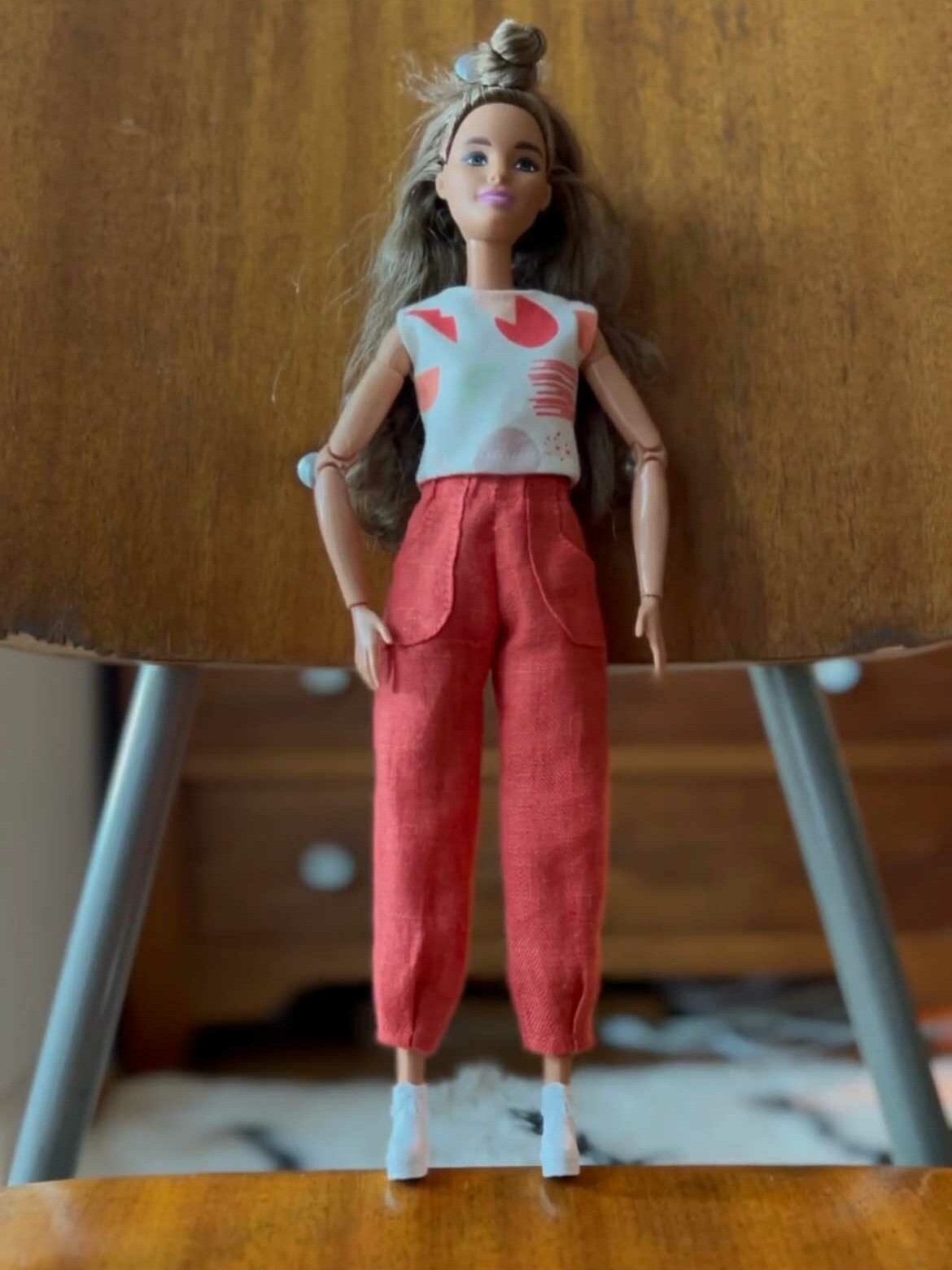 How to Sew Chanterelle Pants for Barbie 4