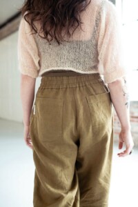 a detail shot of meg's Olive green chanterelle pants